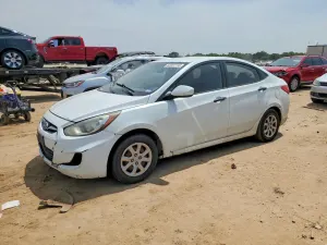 Hyundai Accent 1.6L 4 2012