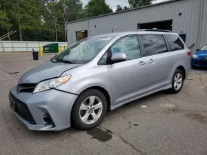 Toyota Sienna 3.5L 6 2018