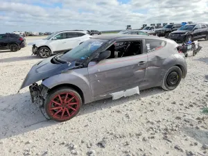Hyundai Veloster 1.6L 4 2013