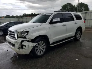 Toyota Sequoia 5.7L 8 2014