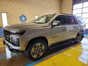 Chevrolet Suburban 5.3L 8 2025