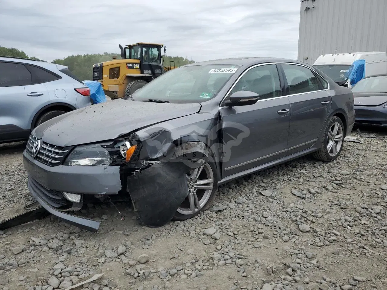 Volkswagen Passat SE 2.0L 4 2012