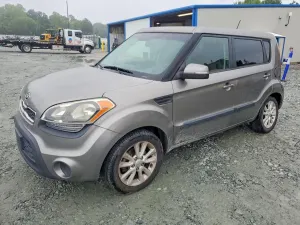 Kia Soul 2.0L 4 2013