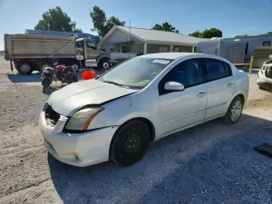 Nissan Sentra 2.0L 4 2012