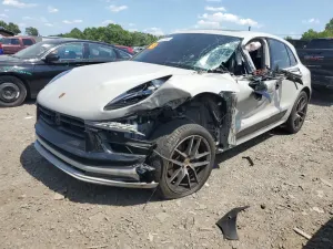 Porsche Macan BASE 2.0L 4 2024