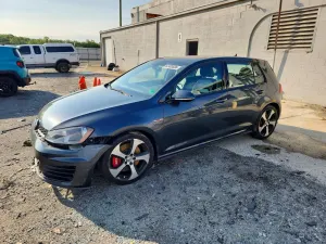 Volkswagen Golf 2L 4 2015