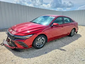 Hyundai Elantra 2.0L 4 2024