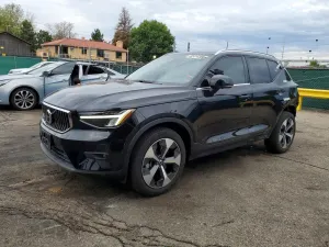 Volvo XC40 2.0L 4 2023