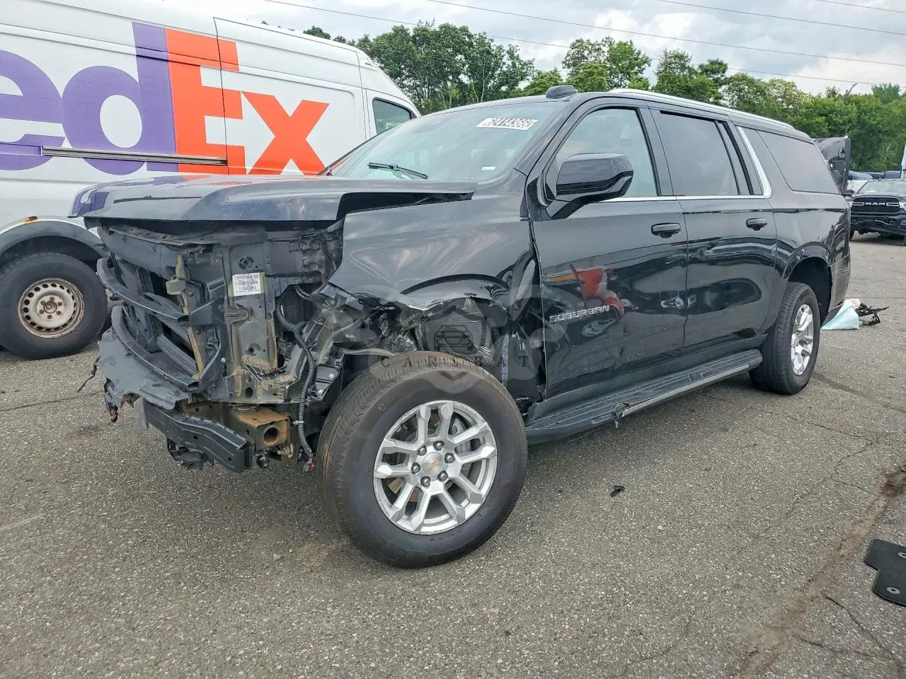 Chevrolet Suburban 5.3L 8 2026