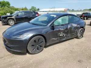 Tesla Model 3 2024