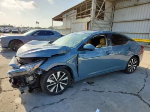 Nissan Sentra 2.0L 4 2025