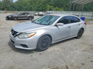 Nissan Altima 2.5L 4 2017