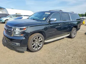 Chevrolet Suburban 5.3L 8 2015