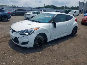Hyundai Veloster 1.6L 4 2013