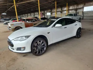 Tesla Model S 2014