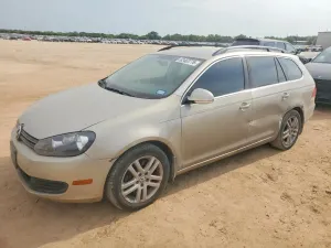 Volkswagen Jetta 2.0L 4 2014