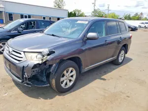 Toyota Highlander 3.5L 6 2013
