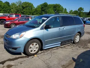 Toyota Sienna 3.3L 6 2005