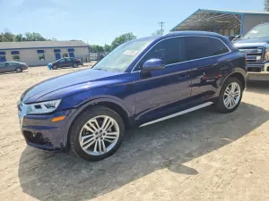 Audi Q5 2.0L 4 2018