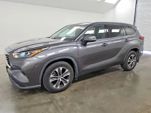 Toyota Highlander 3.5L 6 2022