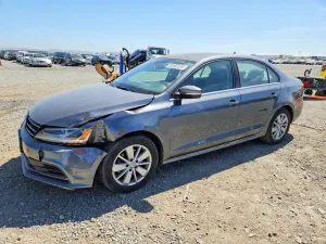 Volkswagen Jetta 1.8L 4 2015