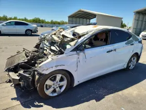 Hyundai Elantra 1.8L 4 2013