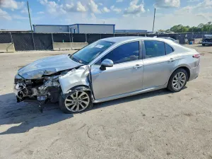 Toyota Camry 2.5L 4 2021