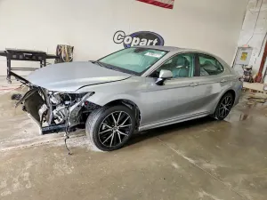 Toyota Camry 2.5L 4 2022