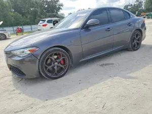 Alfa Romeo Giulia 2.0L 4 2019