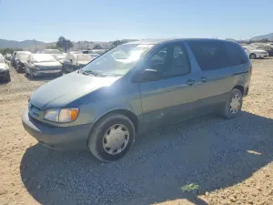 Toyota Sienna 3.0L 6 1998