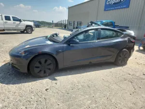 Tesla Model 3 2025