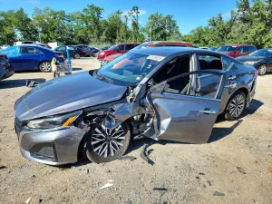 Nissan Altima 2.5L 4 2024
