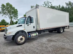International DuraStar / 4000 6.7L 6 2018