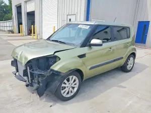 Kia Soul 2.0L 4 2013