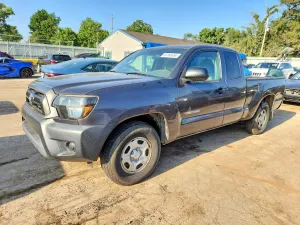 Toyota Tacoma 2.7L 4 2013