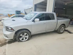 RAM 1500 5.7L 8 2015