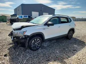 Volkswagen Taos 1.5L 4 2023