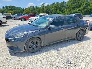 Hyundai Elantra 2.0L 4 2021
