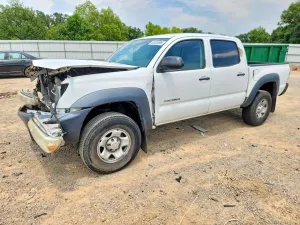 Toyota Tacoma 2.7L 4 2015