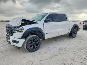 RAM 1500 5.7L 8 2021