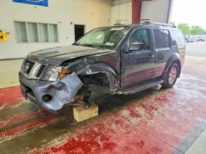 Nissan Pathfinder 4.0L 6 2012