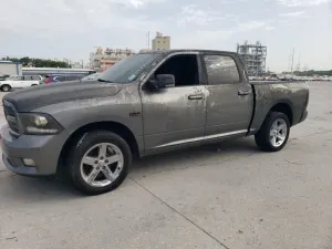 Dodge RAM 5.7L 8 2012