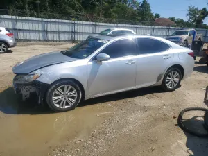 Lexus ES 3.5L 6 2015