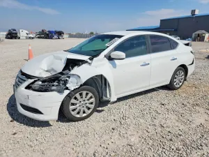 Nissan Sentra 1.8L 4 2015
