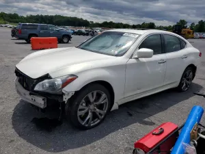 Infiniti M37 3.7L 6 2013