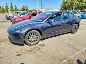 Tesla Model 3 2024