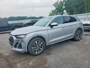 Audi Q5 2.0L 4 2022