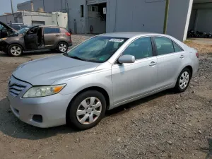 Toyota Camry 2.5L 4 2010