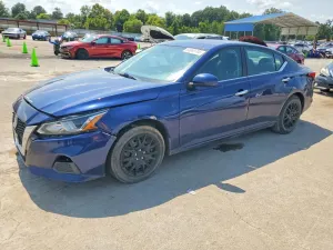 Nissan Altima 2.5L 4 2020