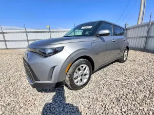 Kia Soul 2.0L 4 2025